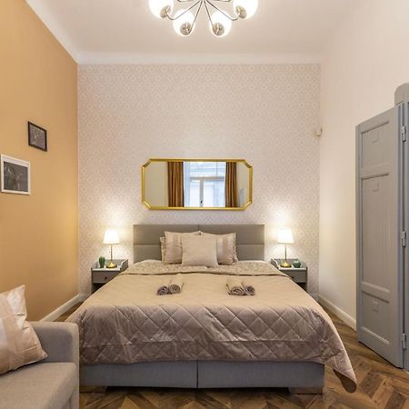 Central Quentin Home With Sauna Next To The New York Cafe Budapest Esterno foto
